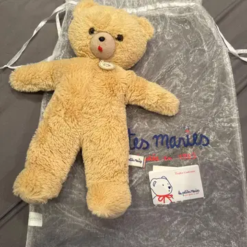 Les Petites Maries(레 쁘띠뜨 마리)