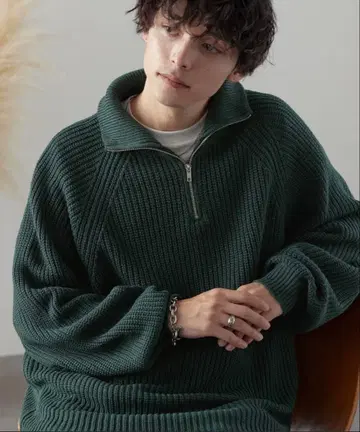 [완판템] 하프 지퍼 래글런 풀오버 니트 MONO-MART
