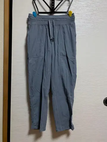 Lululemon 그레이 조거 팬츠 사이즈 4