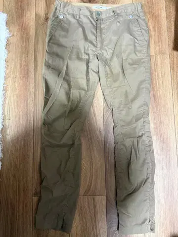 nonnative 베이지 슬림핏 팬츠 밑단 지퍼 포함