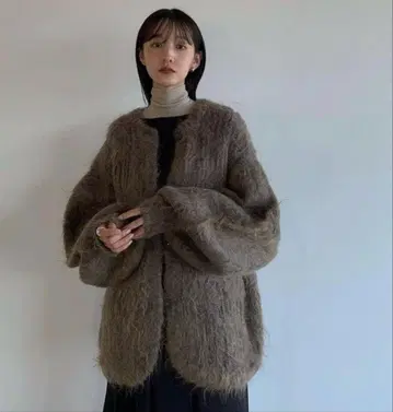 클라네 COLOR MOHAIR SHAGGY CARDIGAN
