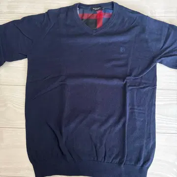 BLACK LABEL 네이비 V넥 스웨터