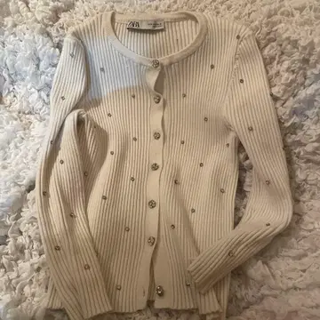 ZARA 화이트 리브 니트 스톤 비쥬 긴팔