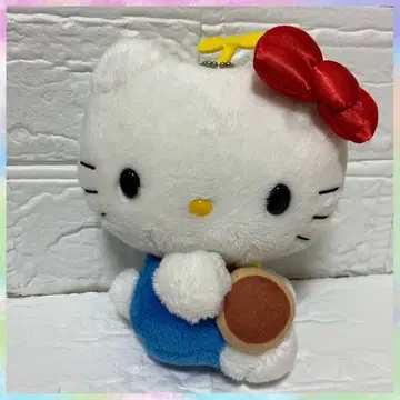 초레어 헬로키티 도라에몽 콜라보 마스코트 키링