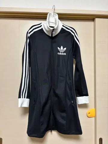 adidas 아디다스 쓰리 스트라이프 트랙탑 원피스 JC5778