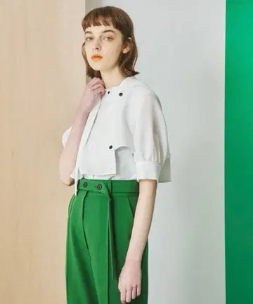 [ UNITED TOKYO ] 하프 타이 숏 볼륨 소매 블라우스