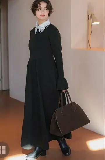 titivate 티티베이트 카라 부착 볼륨 스커트 니트 원피스