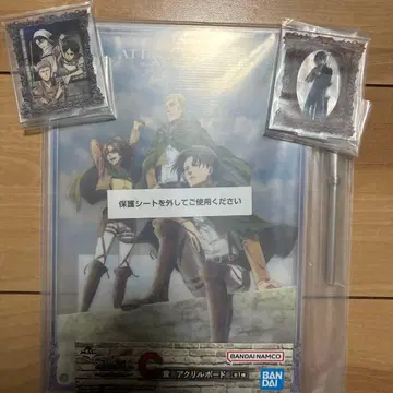 제일복권 진격의 거인 ~벽 너머의 세계~ 리바이 아크릴 스탠드 세트