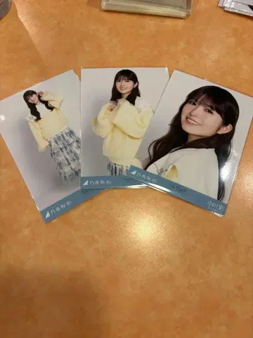 노기자카46 브로마이드 카라 부착 코디 컴프 오가와 아야