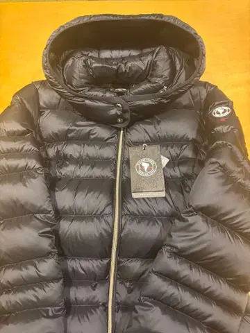 케이프 혼 스텔라 500 블랙 다운 자켓 44