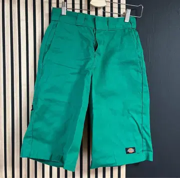 Dickies 그린 하프 팬츠 26