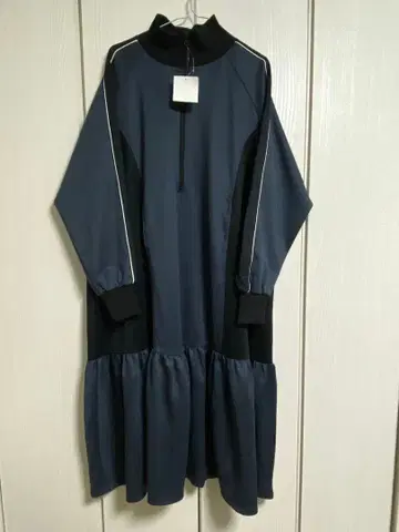 forksy. 트랙 원피스