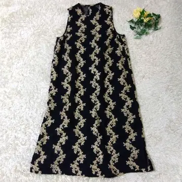 클래식 자카드 슬리브리스 원피스 꽃무늬 올 패턴