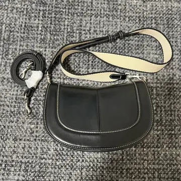 ZARA 자라 크로스 바디백 숄더백 블랙