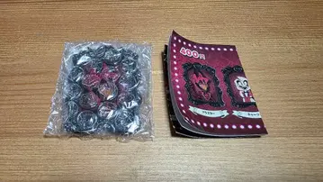 해즈빈 호텔 액자 스탠드 알래스터