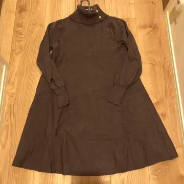 브라운 터틀넥 니트 원피스