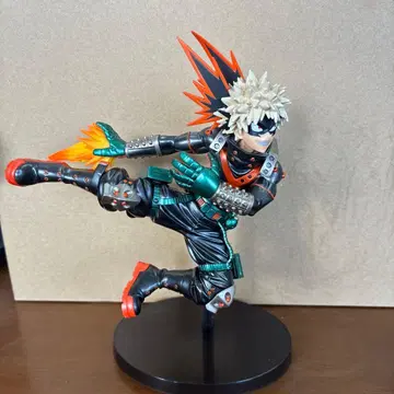 [ 히로아카 ] 바쿠고 카츠키 피규어 2