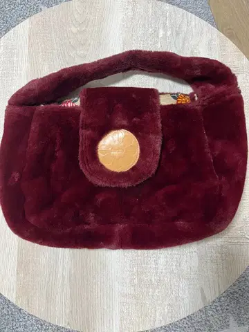 후리후 퍼 핸드백