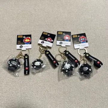 [ 산리오 ] 블랙 미야쿠미야쿠 변신 키링