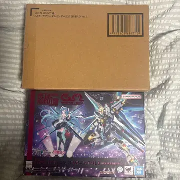 METAL ROBOT혼 스트라이크 프리덤 건담 이식 하츠네 미쿠 Ver.