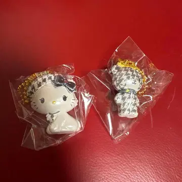 헬로키티 시크릿 마스코트 참 2세트