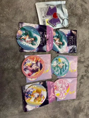 세일러문 캔뱃지