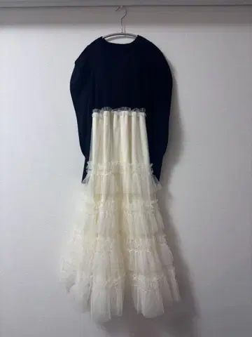 acka 튤 티어드 니트 드레스