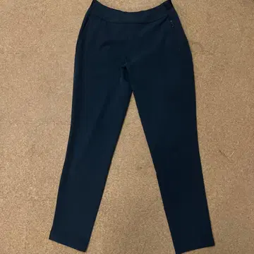 네이비 슬림핏 여성용 팬츠