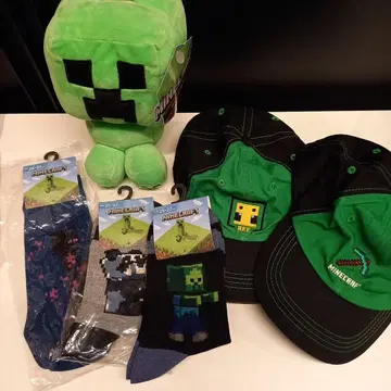 [ 새상품급 ] 마인크래프트 세트 저금통 모자 양말 크리퍼