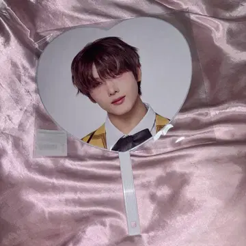 NCT DREAM 드림 팬미팅 Wonderland 하트형 부채 지성