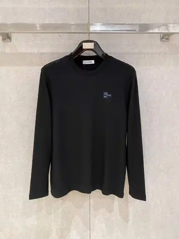 블랙 긴팔 T셔츠 작은 로고 M