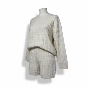 드림인더크레이들 아이보리 케이블 니트 셋업