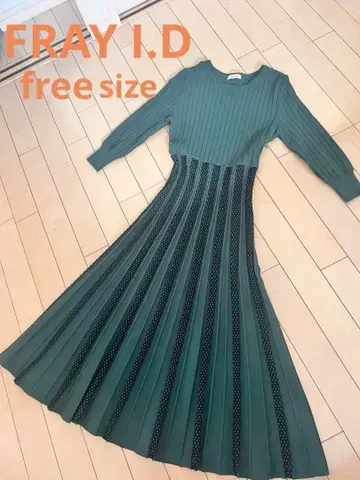 새상품급 FRAY I.D 와플 스트라이프 니트 원피스 프리 사이즈