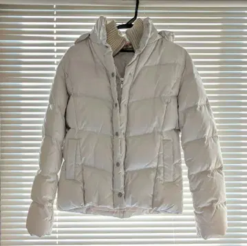 GEORGE 화이트 다운 자켓 후드 부착