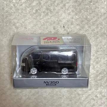 Nissan NV350 미니카 풀백카