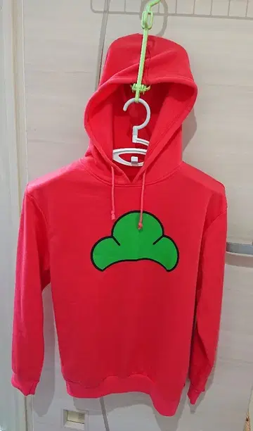 오소마츠 후드티