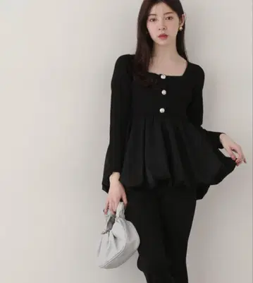 프로포션 바디 드레싱 벌룬 리브 니트 블랙