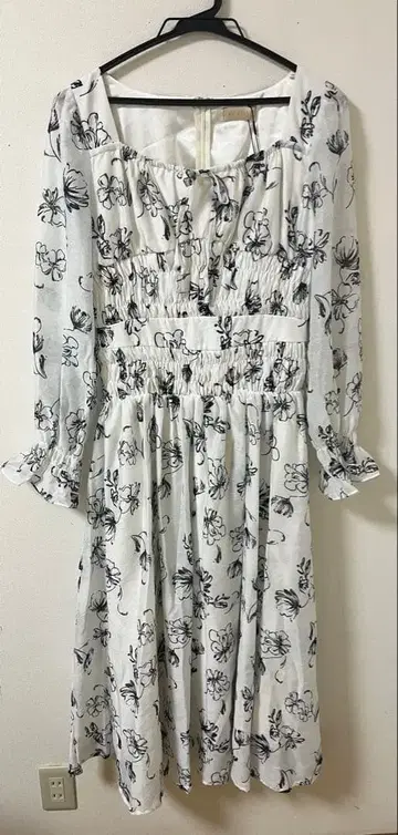 안미르 허리 셔링 플라워 OP BK