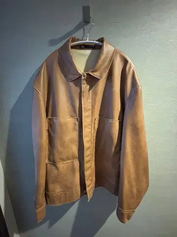 ZARA 가죽 자켓