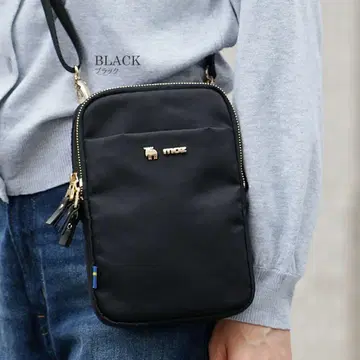 moz 블랙 숄더백