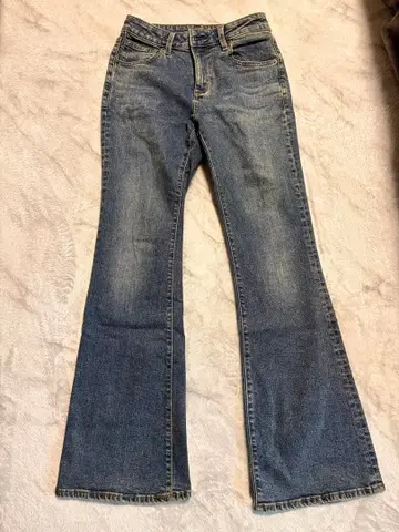 부츠컷 데님 플레어 데님 블루