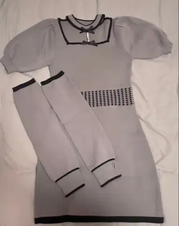 pium 비쥬 초커 하운드투스 체크 벨트 니트 원피스