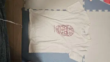 SU 스컬 프린트 반팔 T셔츠 화이트