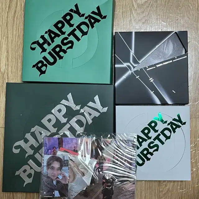 세븐틴 정규5집 HAPPY BURSTDAY 개봉앨범 판매합니다!(포카O)