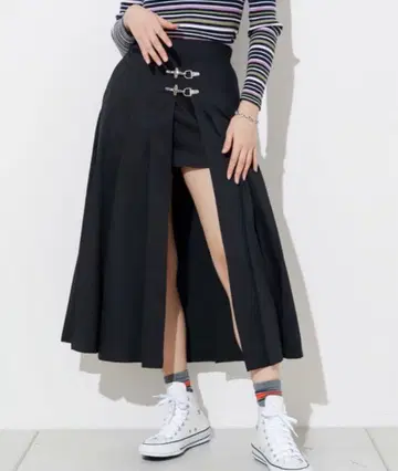 Rasvoa 블랙 롱 스커트 S 사이즈