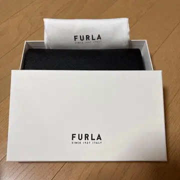 FURLA 지갑