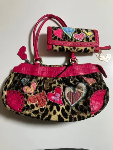 레오파드 무늬 핸드백과 지갑 세트