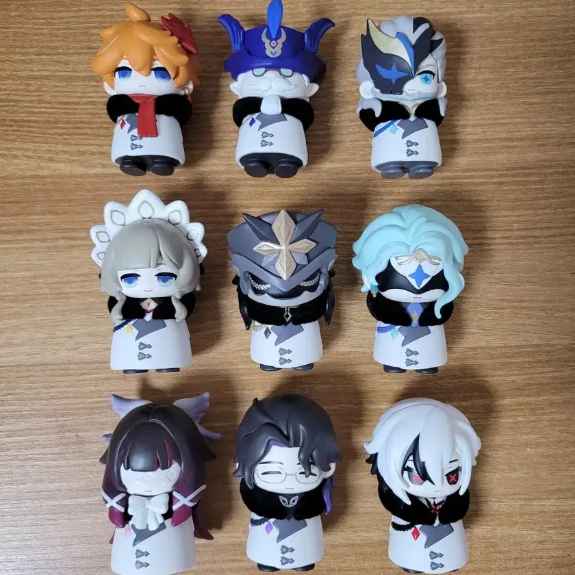 Genshin Impact Fatui figures bulk wts on Bunjang Global Site.