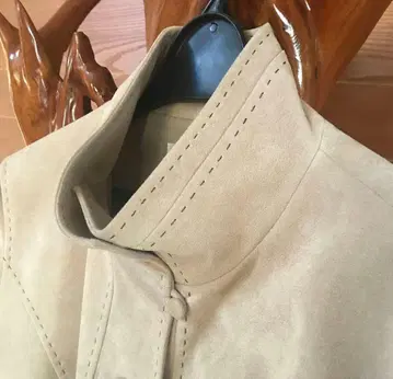 새상품급 스탠드 카라 코트 엑세 플라자 베이지 인조 가죽