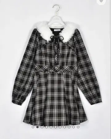 evelyn 퍼 카라 부착 체크 미니 원피스